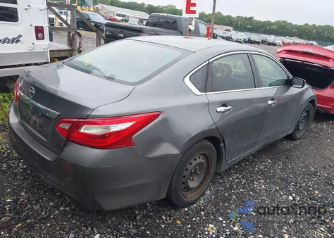 2017 Nissan Altima 2.5/2.5 S/2.5 Sl/2.5 Sr/2.5 Sv z USA, uszkodzony, nr VIN 1N4AL3AP4HC147091